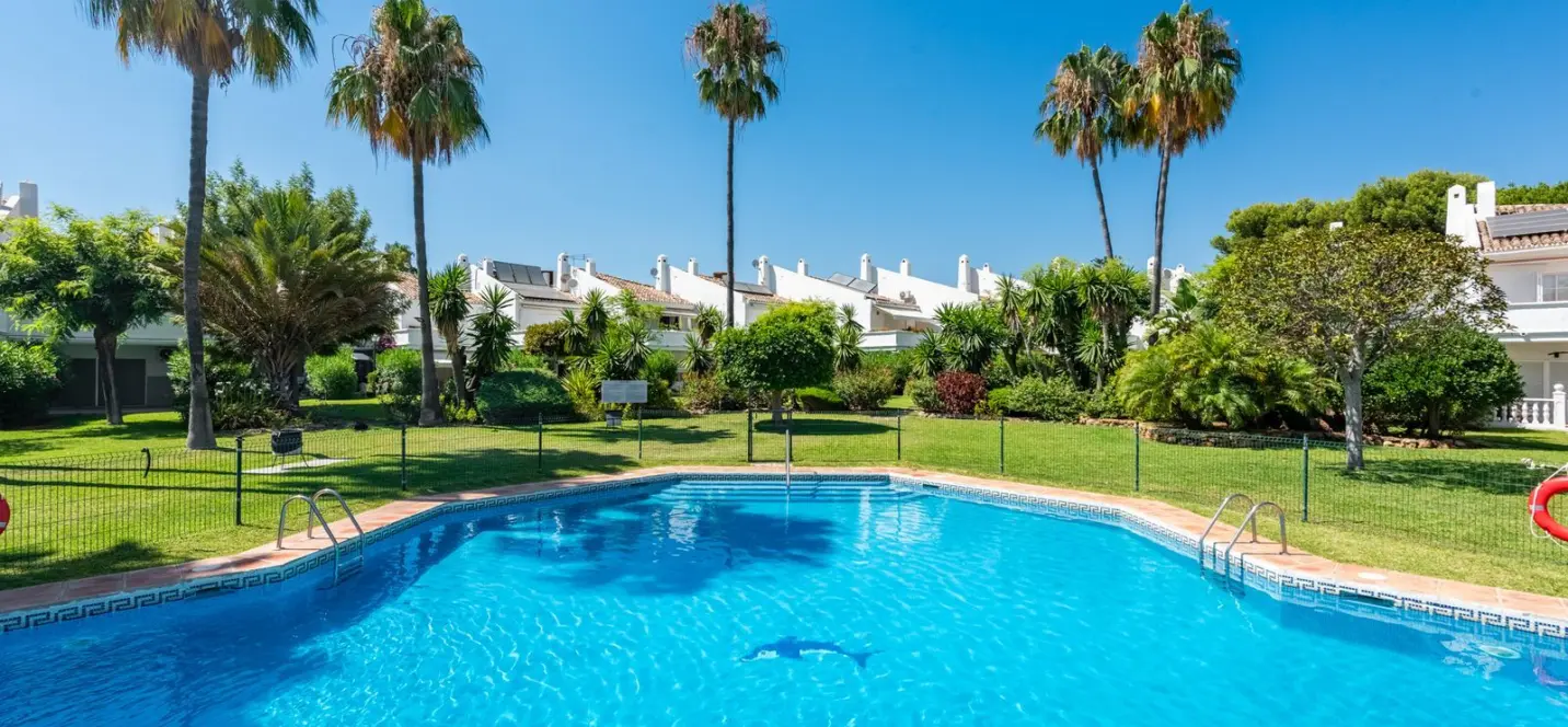 Venta de adosado en Bel Air 0