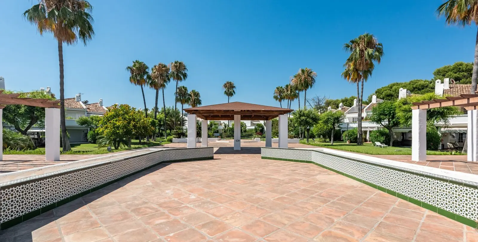 Venta de adosado en Bel Air 24