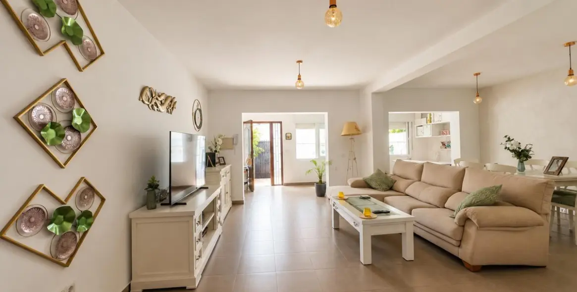 Sale of semi-detached house in Benalmadena Costa 1