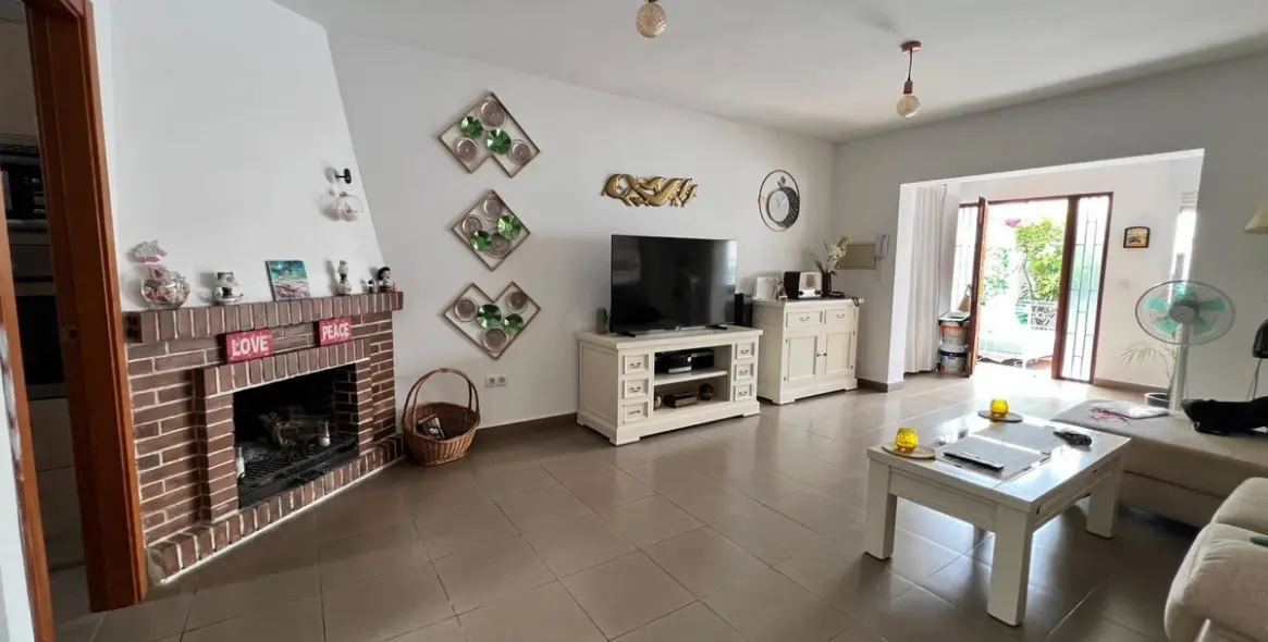 Sale of semi-detached house in Benalmadena Costa 2
