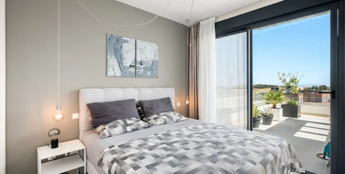 Продажа двухуровневого пентхауса в Estepona 6
