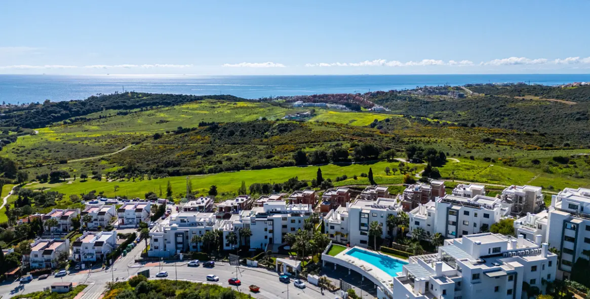 Продажа двухуровневого пентхауса в Estepona 32