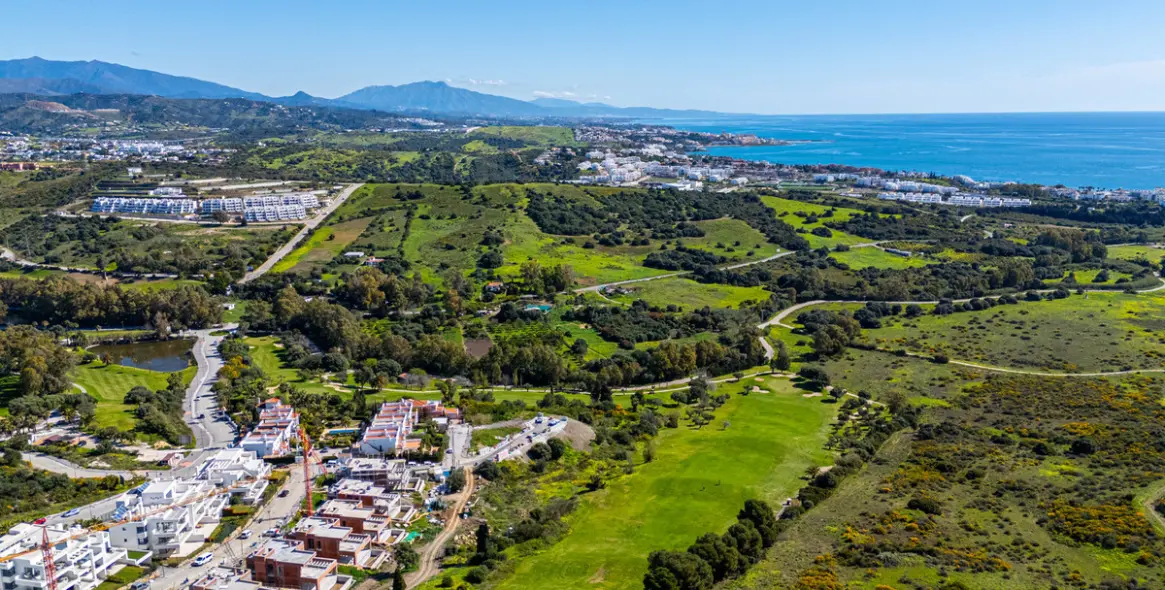 Продажа двухуровневого пентхауса в Estepona 39