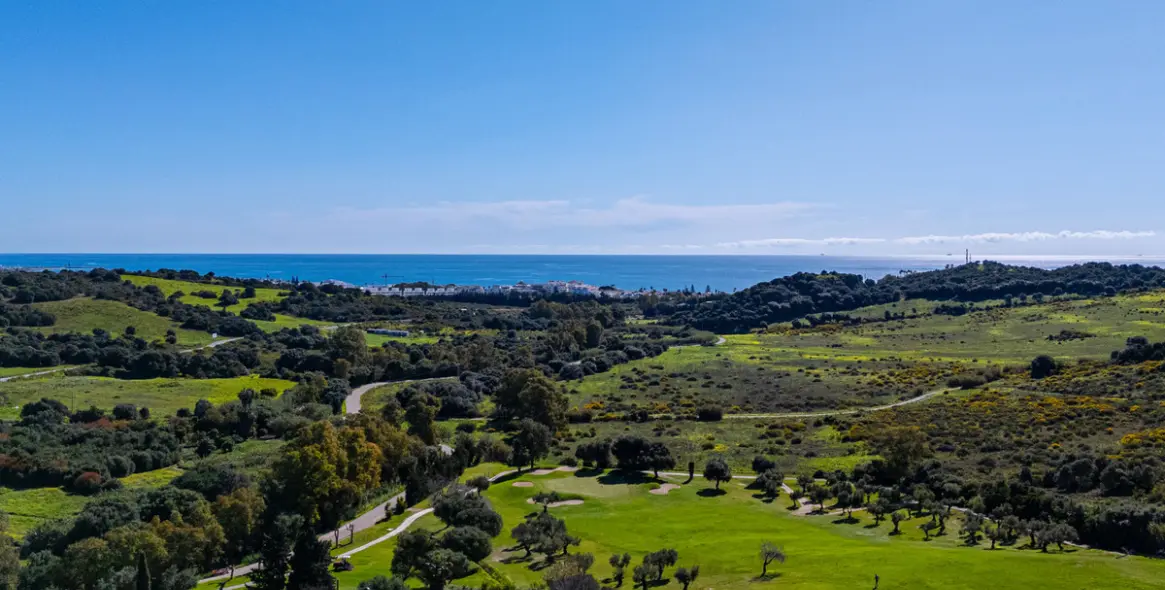 Продажа двухуровневого пентхауса в Estepona 42