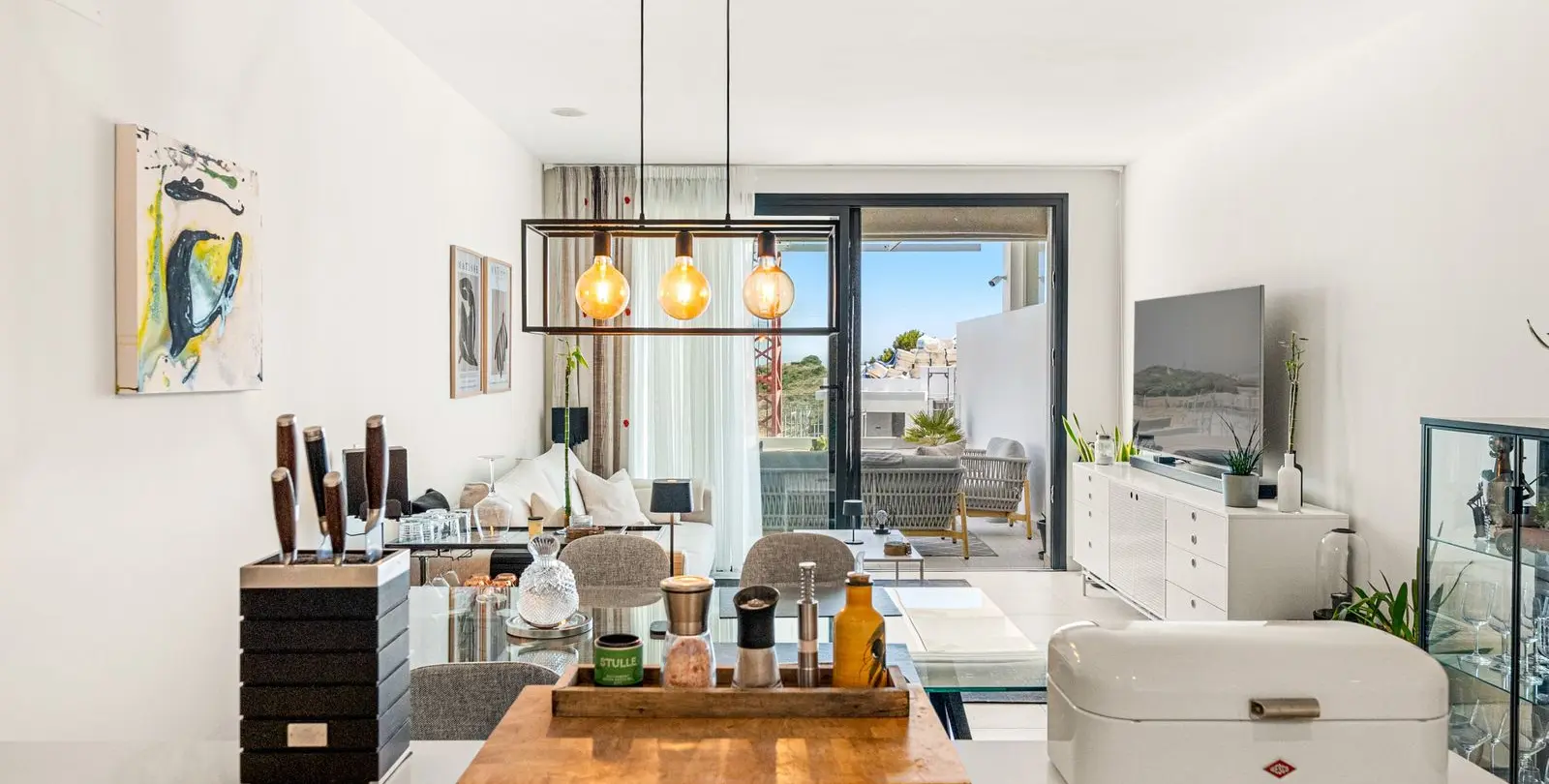 Продажа двухуровневого пентхауса в Estepona 10