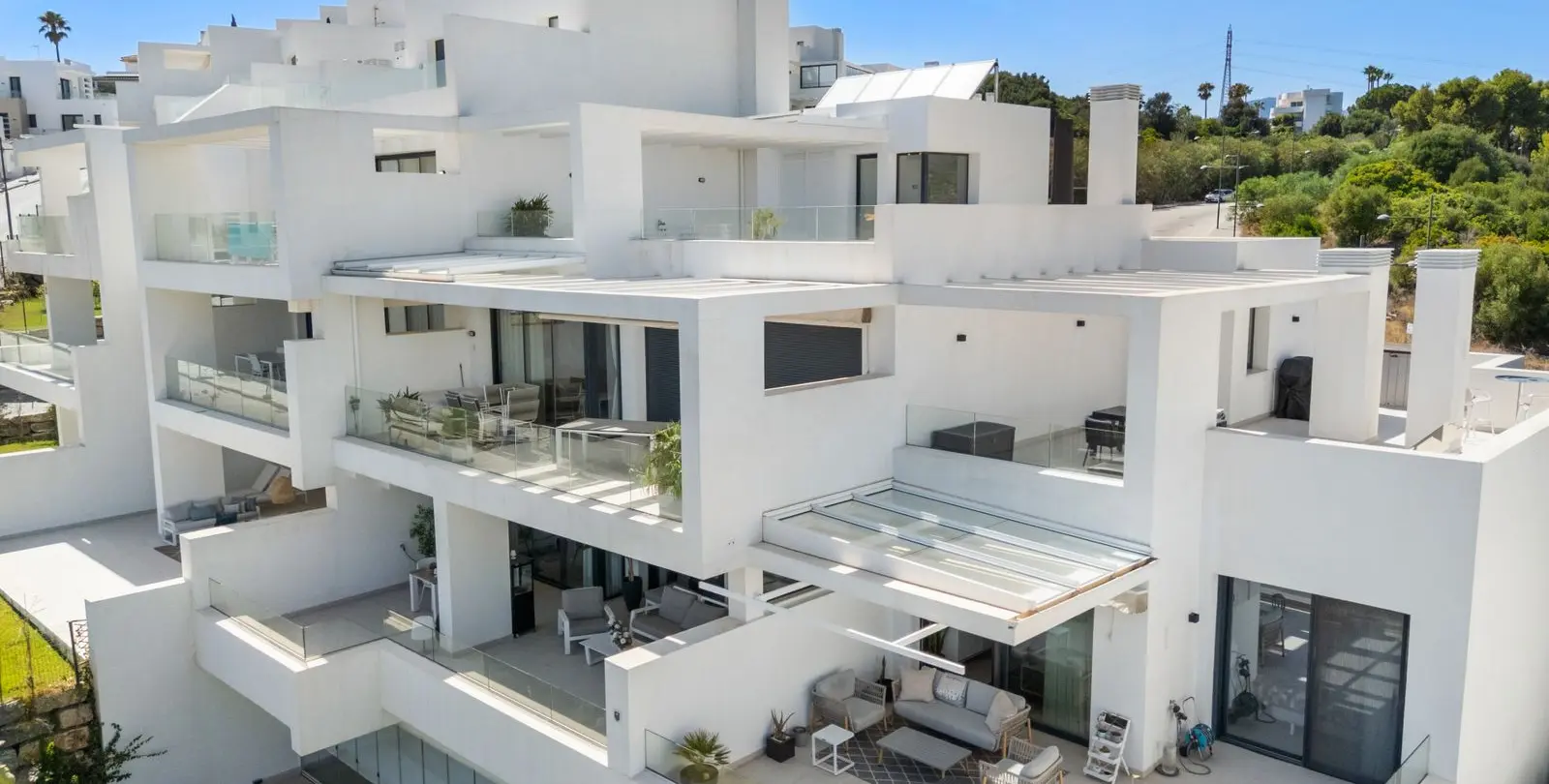 Продажа двухуровневого пентхауса в Estepona 29