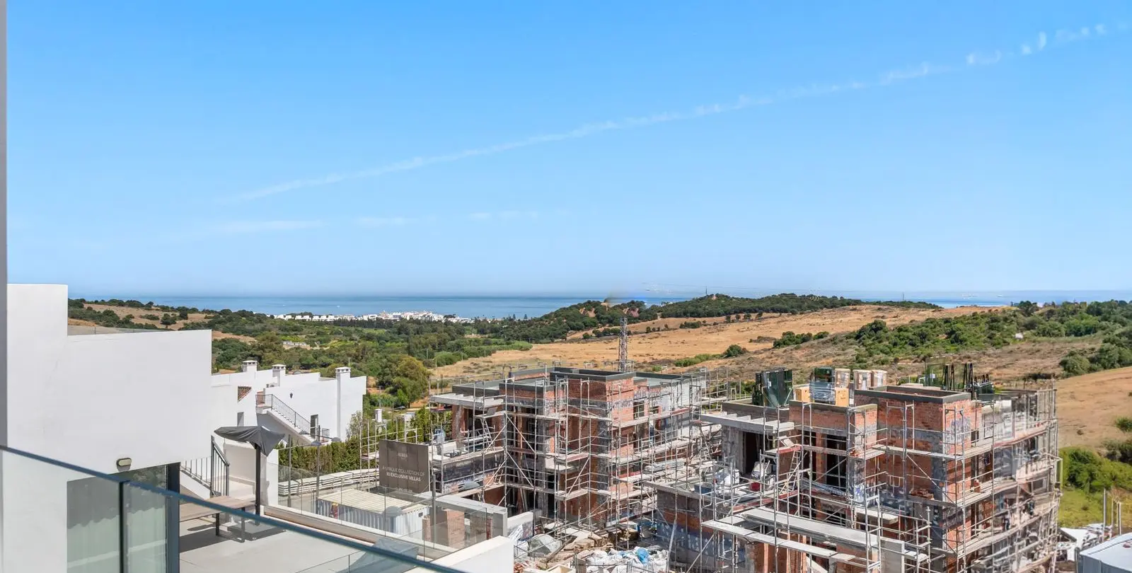Продажа двухуровневого пентхауса в Estepona 43