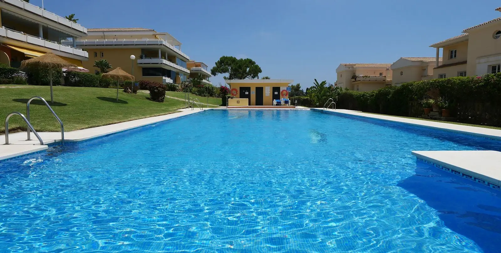 Sale of ground floor apartment in Cabopino 2