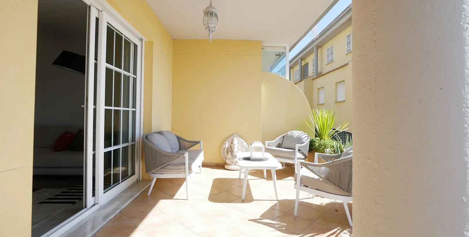 Sale of ground floor apartment in Cabopino 28