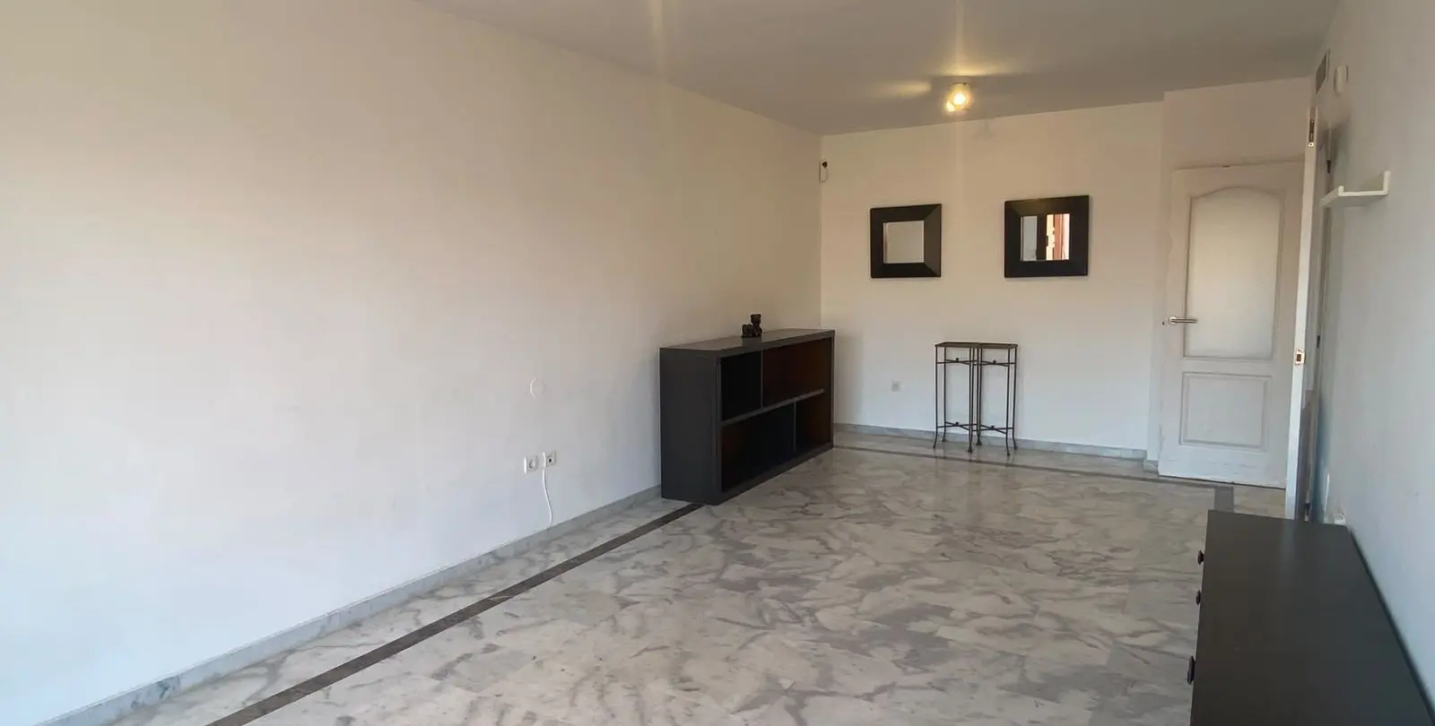 Sale of penthouse in The Golden Mile 8