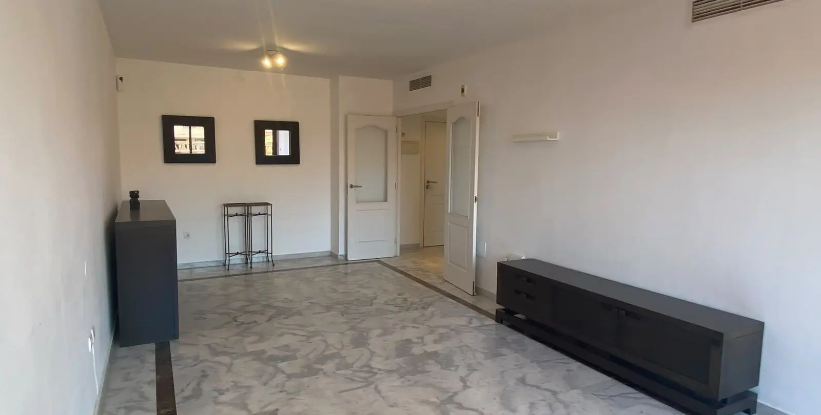 Sale of penthouse in The Golden Mile 9