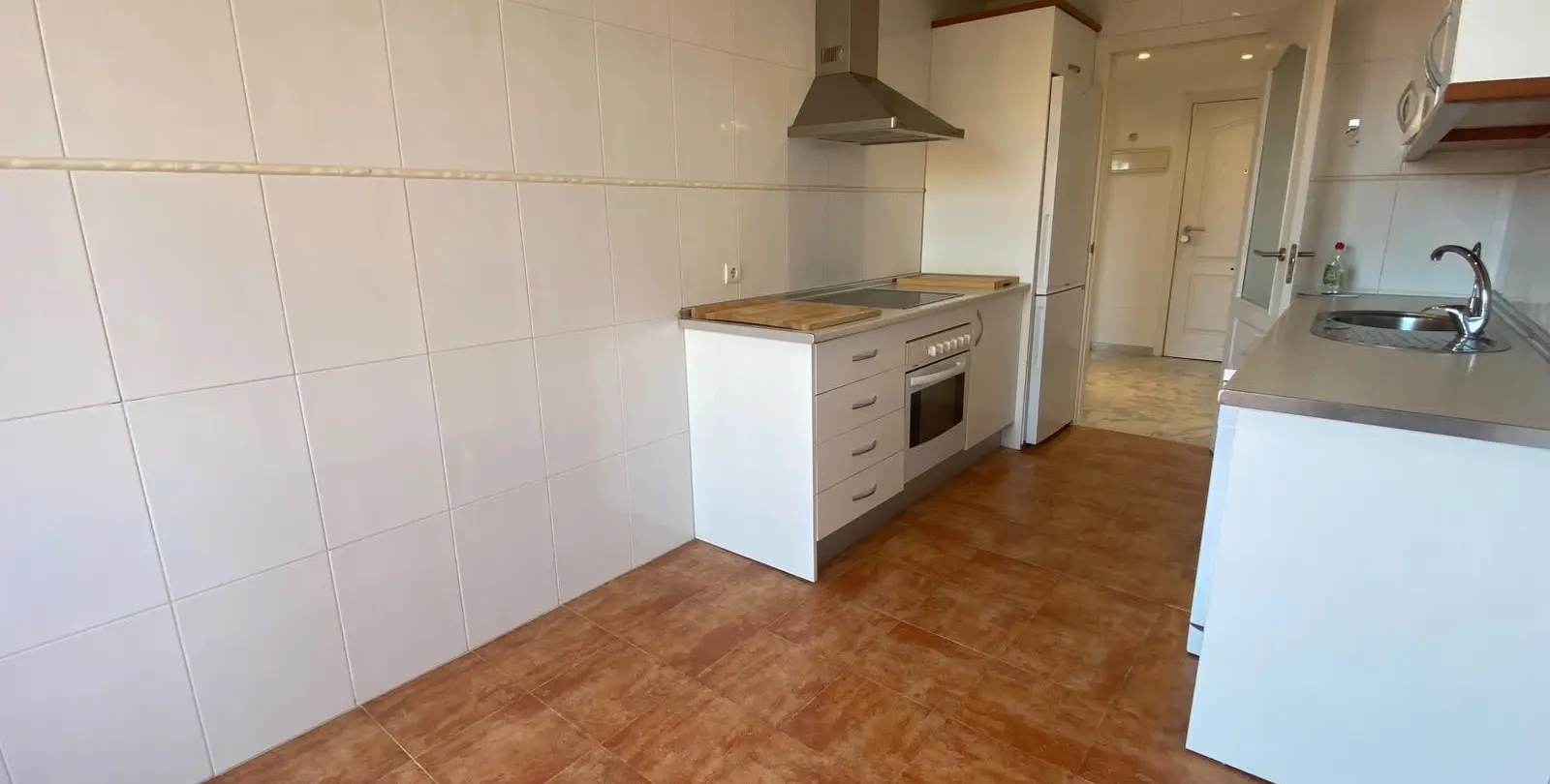 Sale of penthouse in The Golden Mile 11