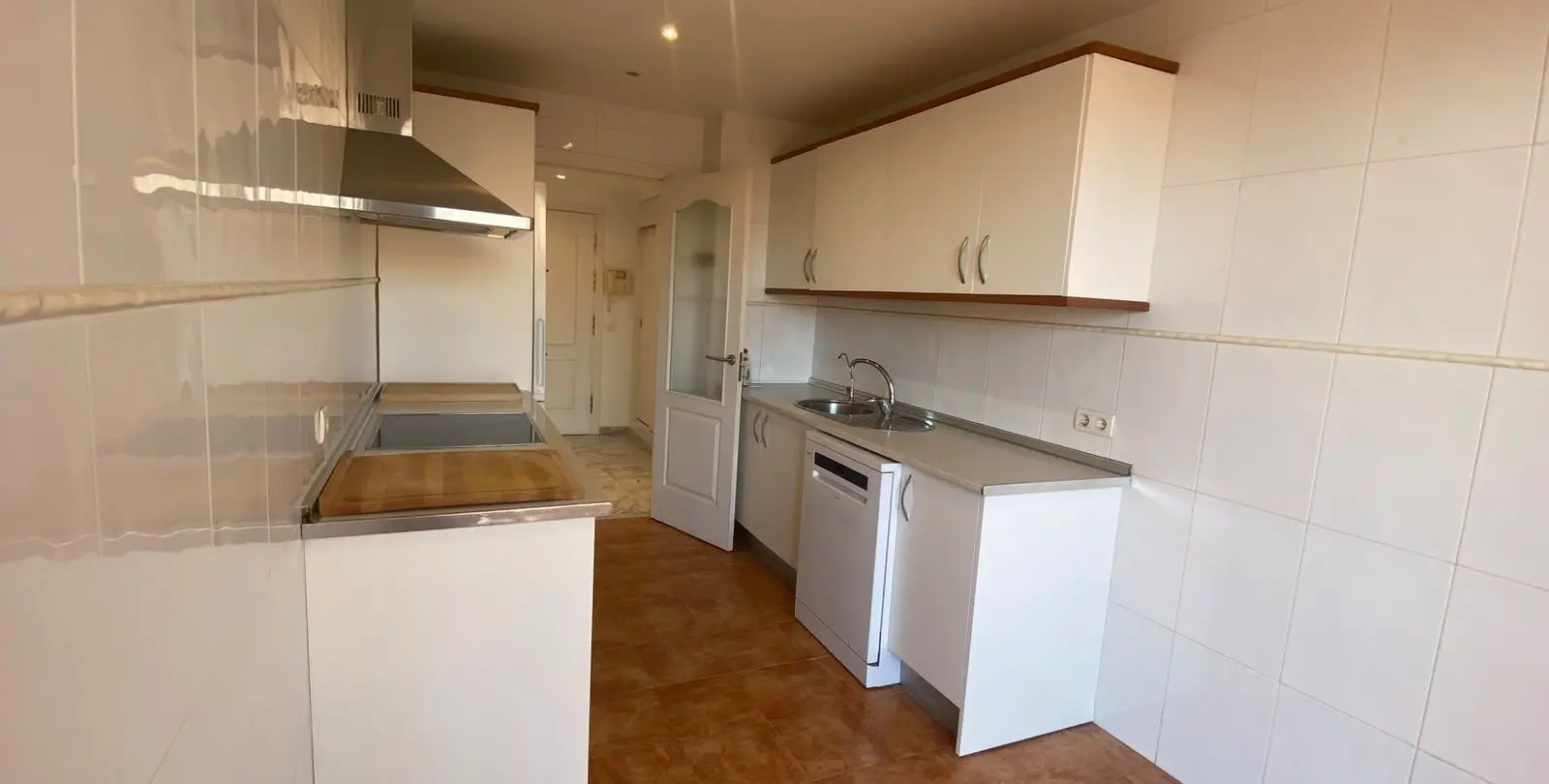 Sale of penthouse in The Golden Mile 12