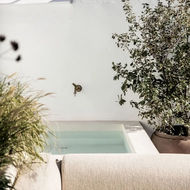 Sale of semi-detached house in Nueva Andalucía