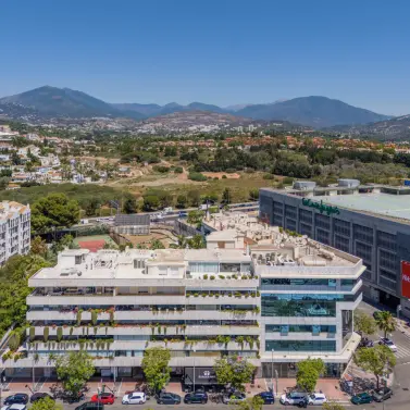Venta de oficina en Puerto Banús
