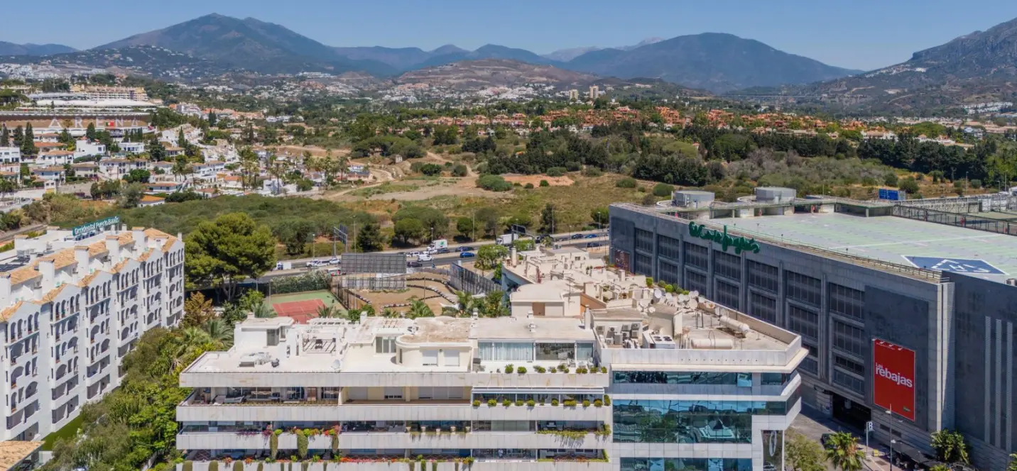 Venta de oficina en Puerto Banús 0
