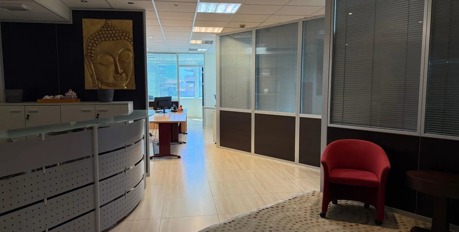 Sale of office in Puerto Banús 8