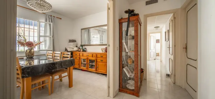Venta de villa independiente en El Coto 3