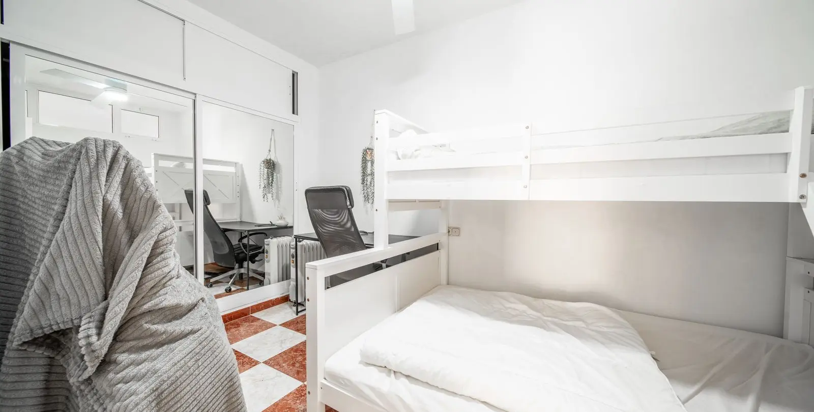Sale of detached villa in El Coto 39