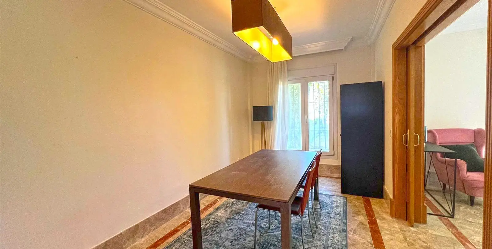 Продажа дома на две семьи в Marbella 8