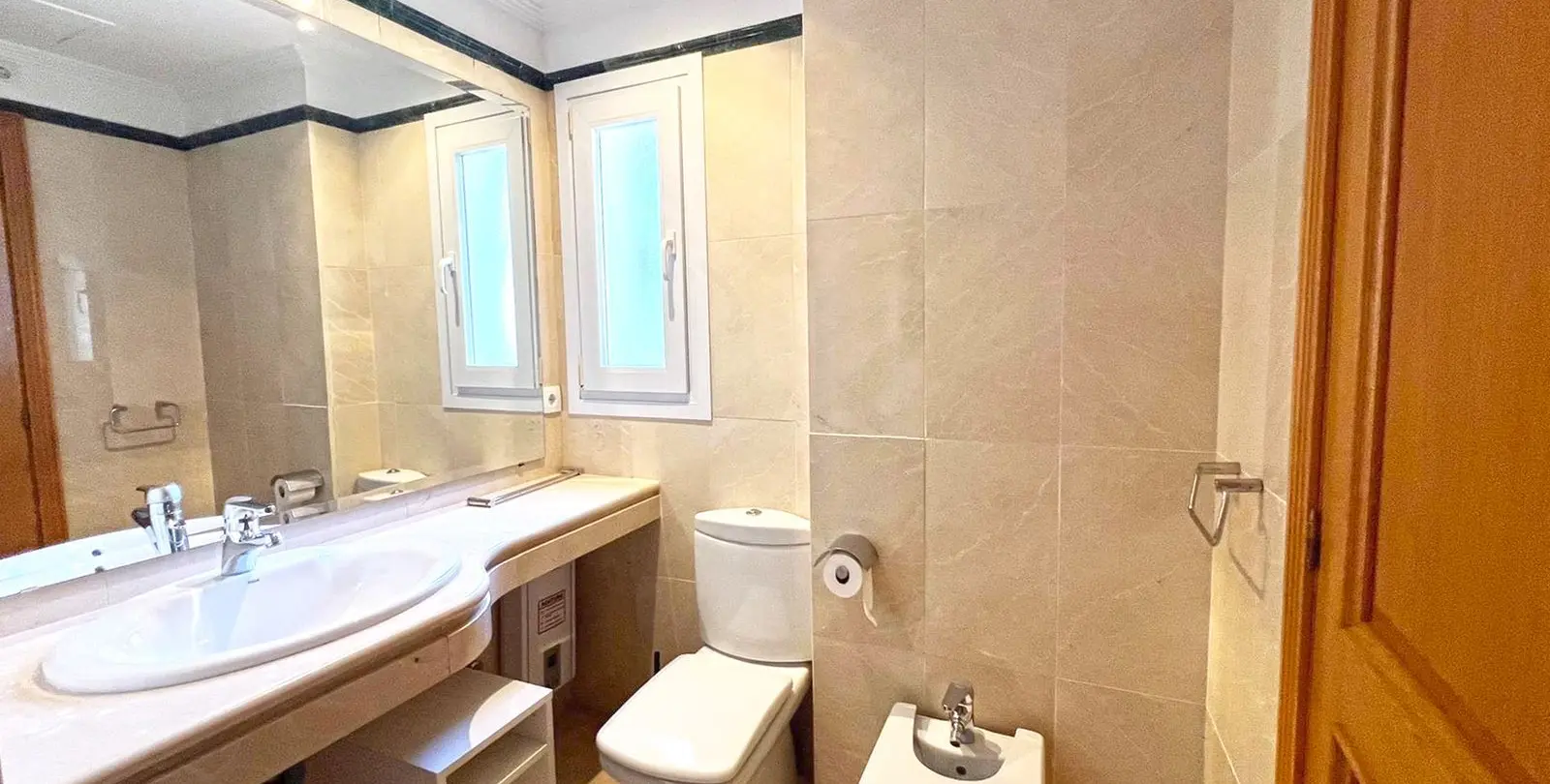 Продажа дома на две семьи в Marbella 23