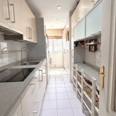 Sale of penthouse duplex in The Golden Mile