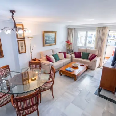 Sale of penthouse duplex in The Golden Mile