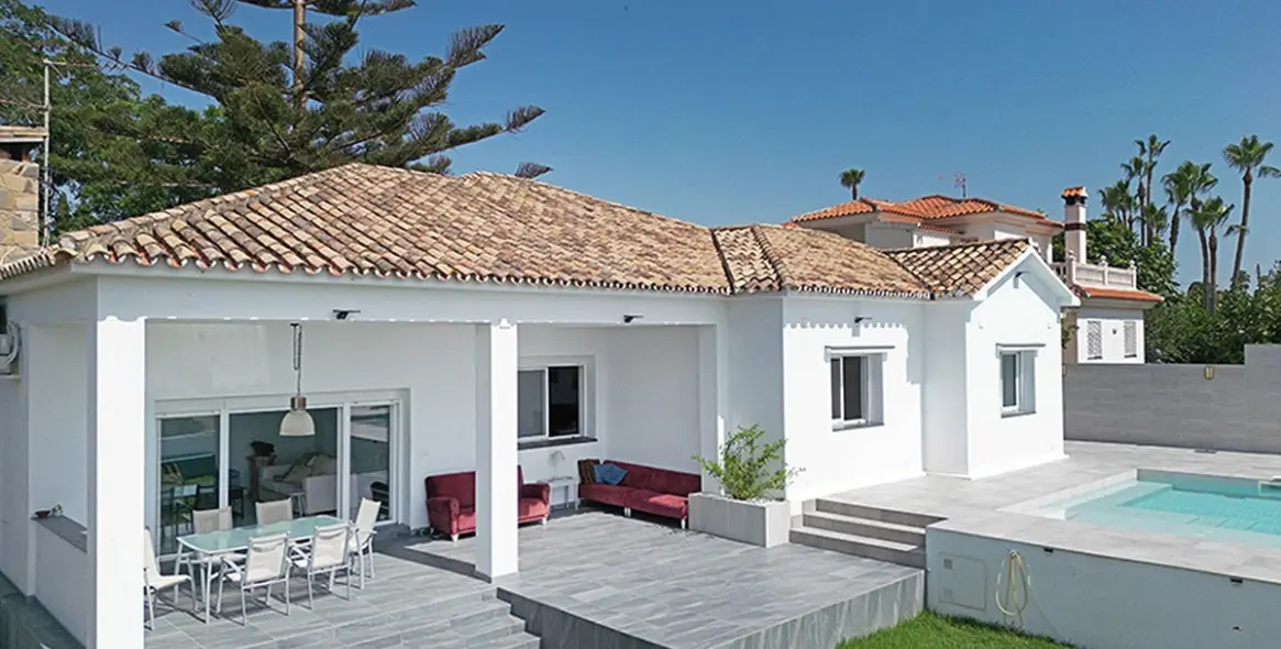 Sale of detached villa in Malaga 2