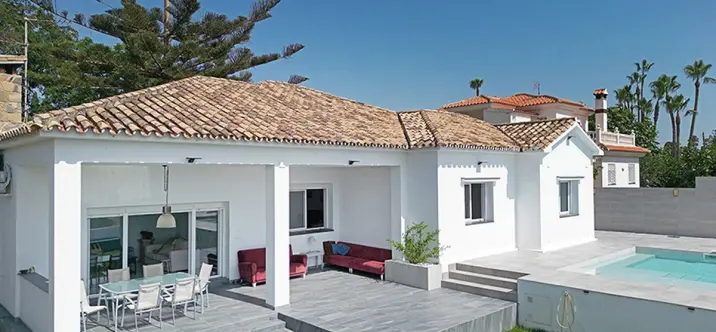 Sale of detached villa in Malaga 1