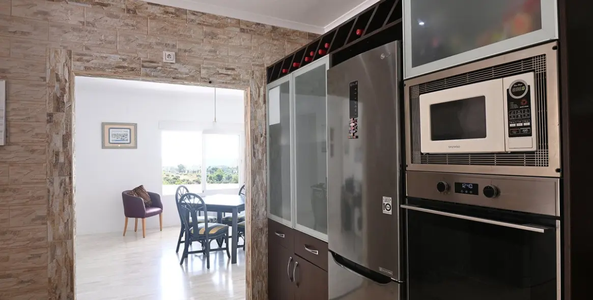 Sale of detached villa in Malaga 8