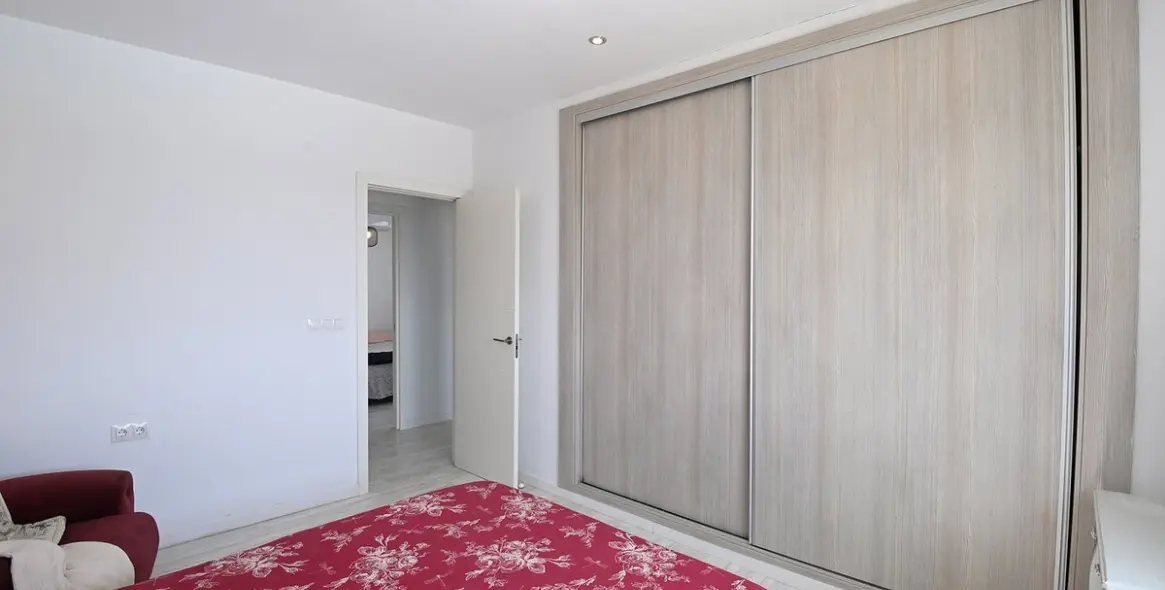 Sale of detached villa in Malaga 11