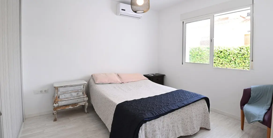 Sale of detached villa in Malaga 14
