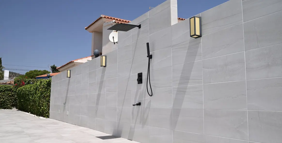 Sale of detached villa in Malaga 24