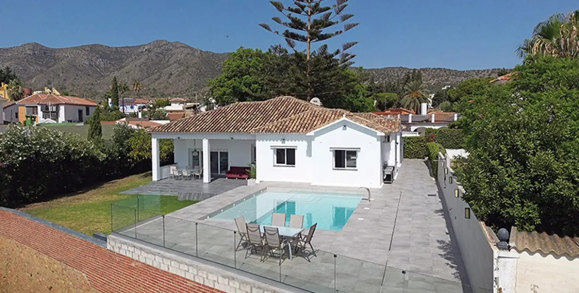 Sale of detached villa in Malaga 39