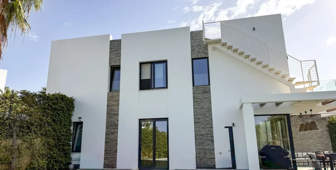 Sale of semi-detached house in Cabopino 1