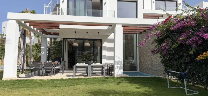 Sale of semi-detached house in Cabopino 1