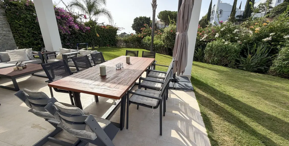 Sale of semi-detached house in Cabopino 3