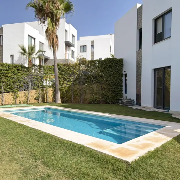 Sale of semi-detached house in Calahonda