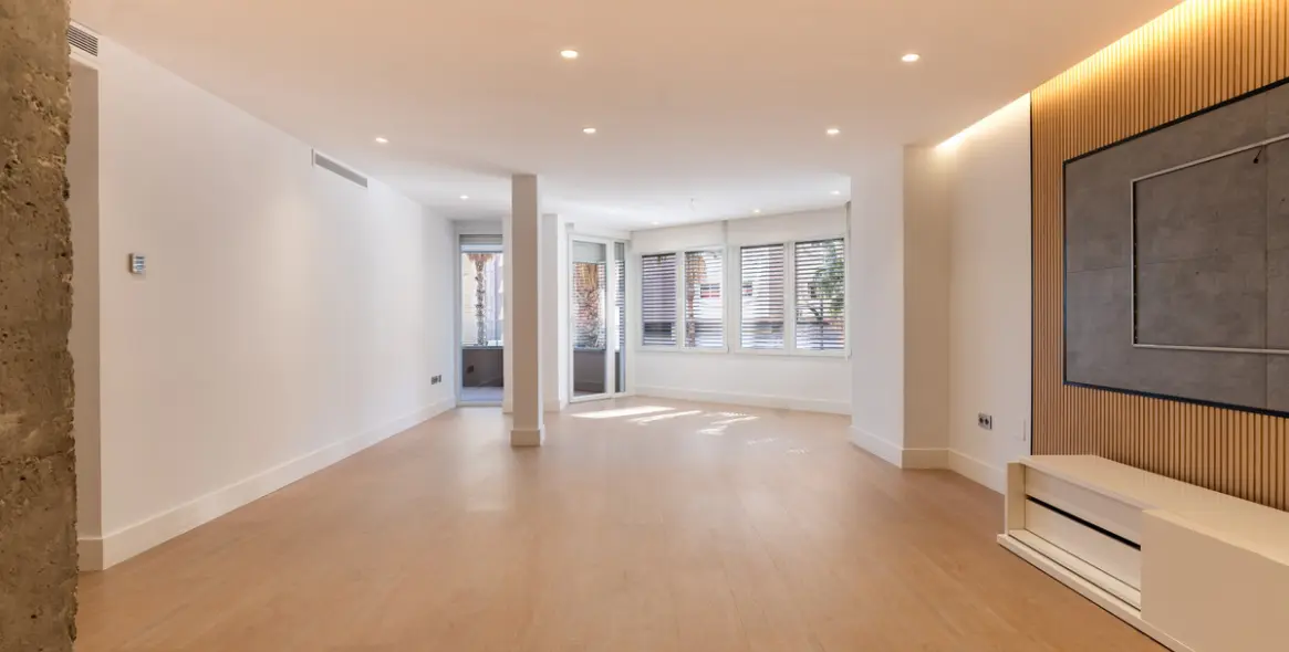 Venta de apartamento en planta media en Málaga Centro 1