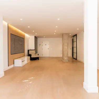 Venta de apartamento en planta media en Málaga Centro