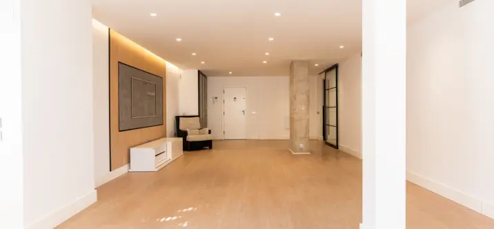 Venta de apartamento en planta media en Málaga Centro 1