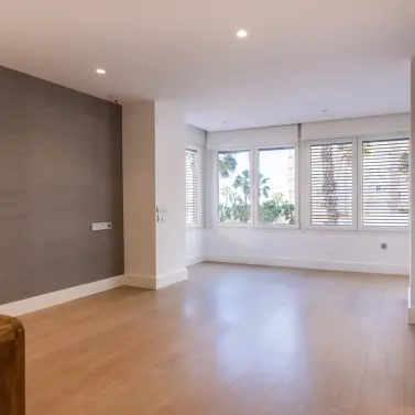 Venta de apartamento en planta media en Málaga Centro
