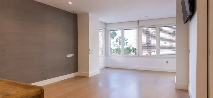 Venta de apartamento en planta media en Málaga Centro 2
