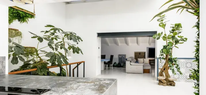 Sale of townhouse in Estepona 1