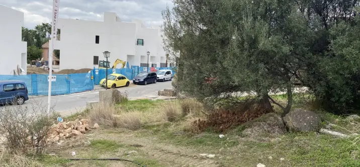 Sale of residential plot in Nueva Andalucía 1