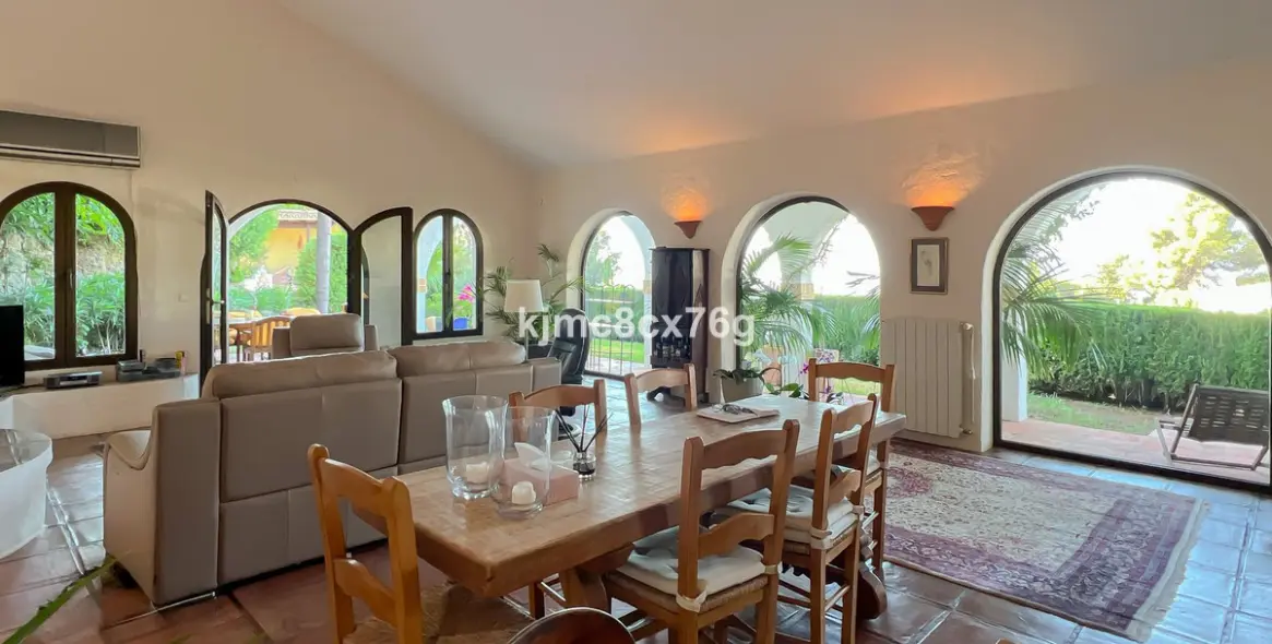 Sale of detached villa in Mijas 6