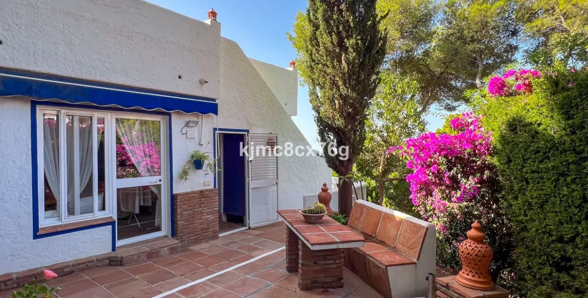 Sale of detached villa in Mijas 42