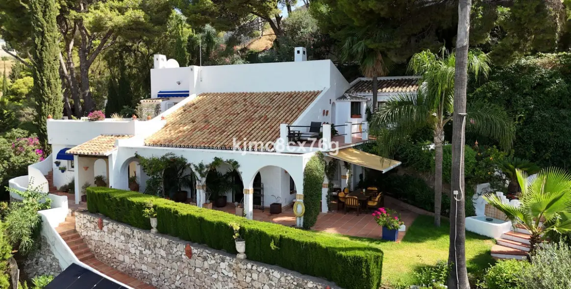 Sale of detached villa in Mijas 63