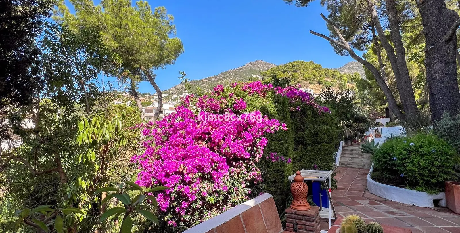 Sale of detached villa in Mijas 41