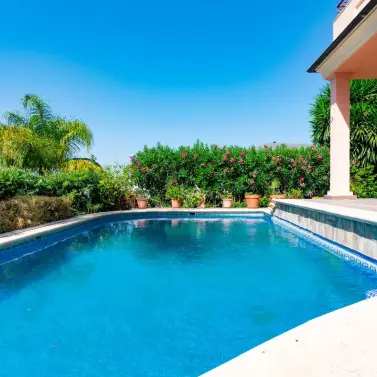 Sale of detached villa in Estepona